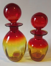2 Rainbow Glass Mid Century Modern Amberina Panel Optic Decanter w/ Stoppers