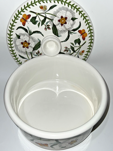 Portmeirion England The Botanic Garden 2 Qt Casserole with Lid Spanish Gum - Picture 14 of 24