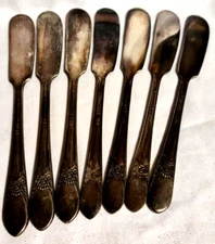 7 Spreaders Butter Knives Beloved Wm Rogers I.S. Anchor Silverplate VTG 1940