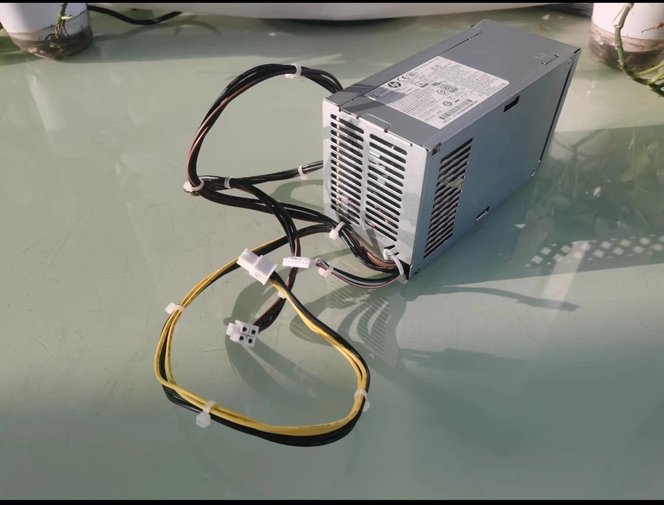 Fonte de alimentação HP Elitedesk 800 G4 250W PCH022 L08417-002 L08417-004 - Imagem 2 de 4