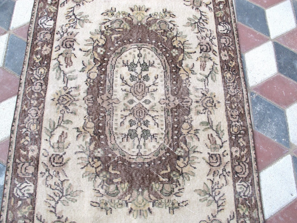 Handmade Vintage Rug, Anatolian Nomadic Carpet Rug, Floral Rug, 3.6 x 6.6 ft - Image 4 of 4