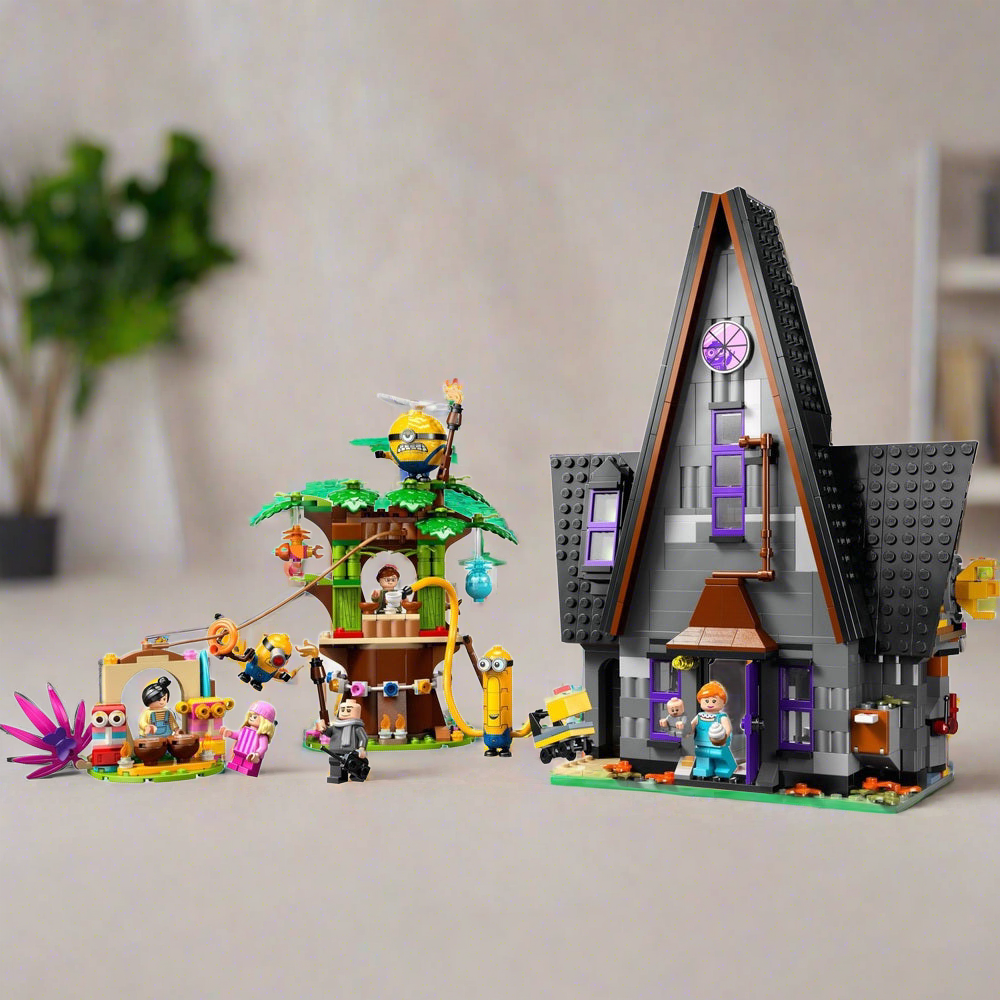 Despicable Me LEGO 75583 Minions and Gru's Family Mansion Set