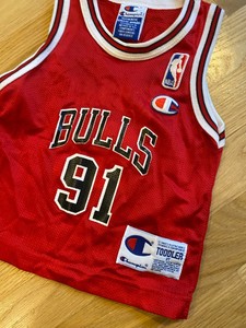 2t bulls jersey