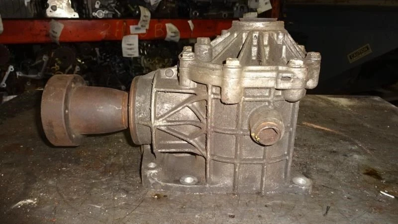 Transfer Case Assembly 2005-2006 Chevrolet Equinox 2006 Pontiac Torrent 480168 - Image 2 of 4