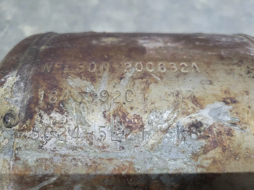 Ford F250 2003-2007 F350 F450 6,0 L Powerstroke convertidor catalítico Foto 2 de 2