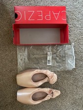 New Capezio pointe shoes, Airess 1131 ptp 10.5 WW