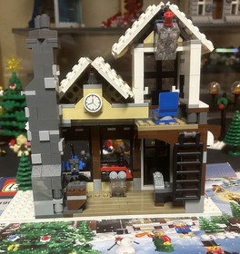 LEGO 10199 Winter Village Toy Shop 100% Complete w Figs W/ Manual No Box