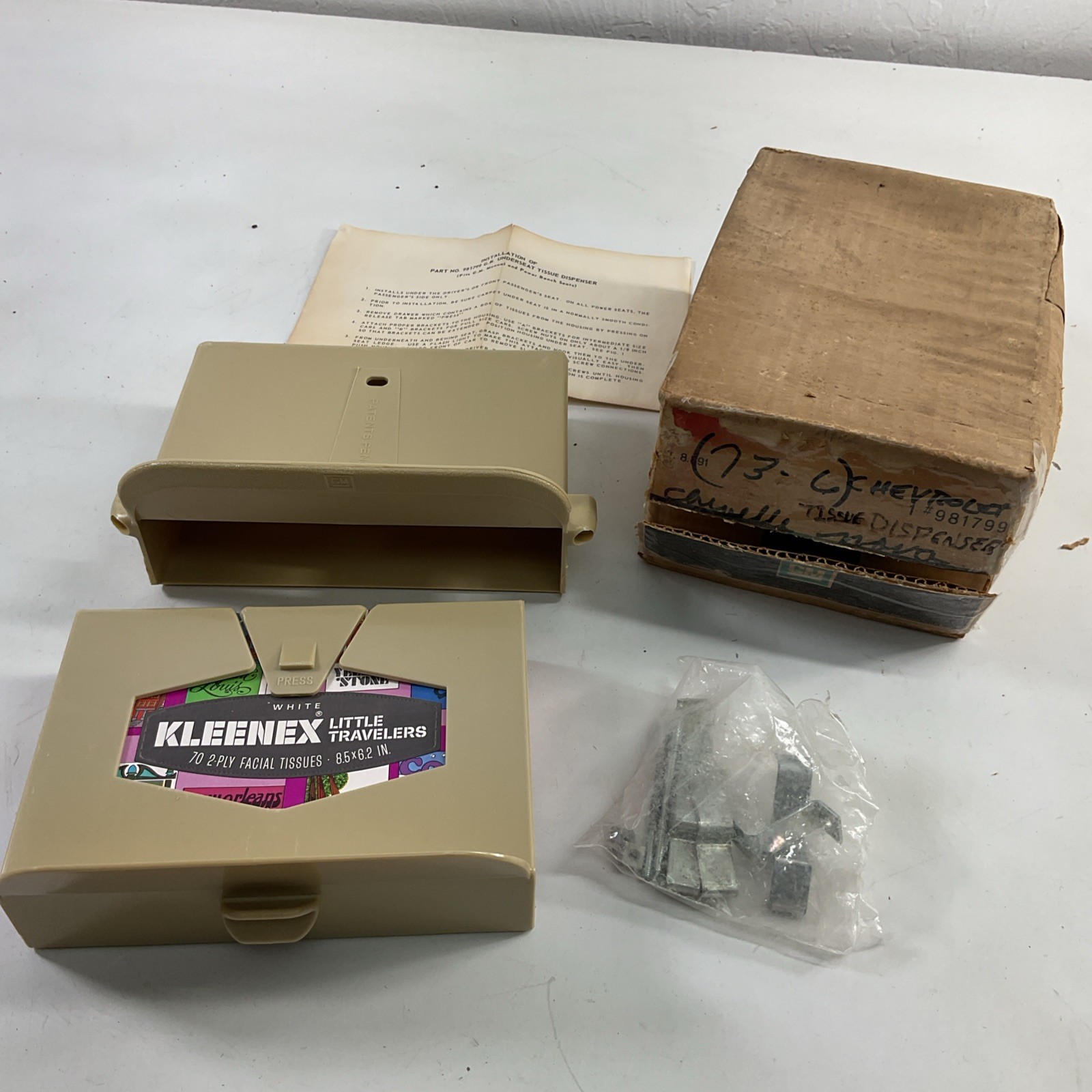 NOS 1972-76 Chevelle Nova Accessory Under Seat Tissue Dispenser 981799    p4