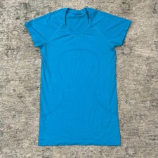 Blue Lululemon T-Shirt Size 6 Full Length