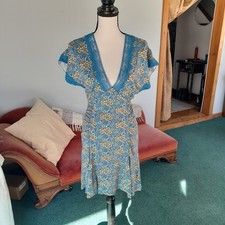 Free People Blue Floral Open Back Mini Dress sz M NWT. $128