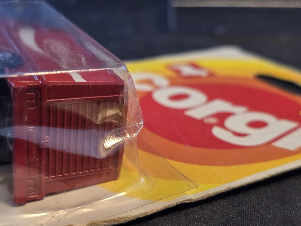 VINTAGE CORGI COCA COLA DELIVERY TRUCK ON CARD 56019 Mettoy 1978 - Image 4 of 4