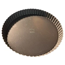 Wilton Excelle Elite Non-Stick Tart and Quiche Pan with Removable Bottom, 11 In