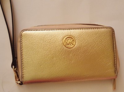 Michael Kors Fulton Large Flat Leather Phone Case Wristlet /Wallet Pale Gold