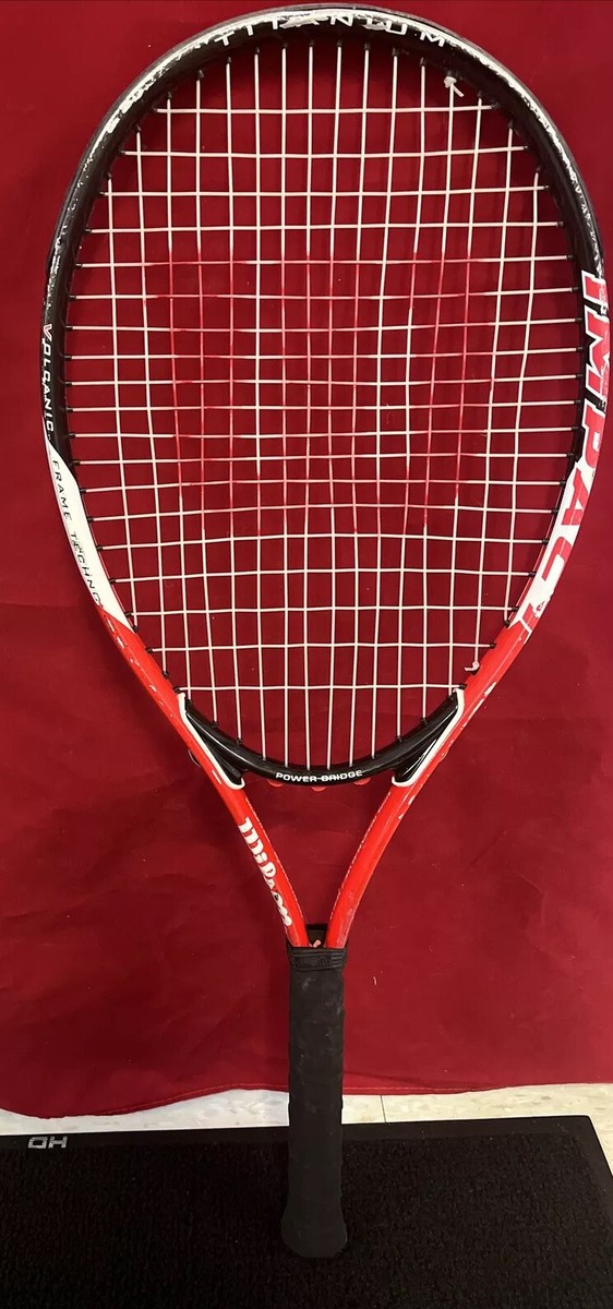 Promo Raquette De Tennis Adulte Wilson chez Intersport