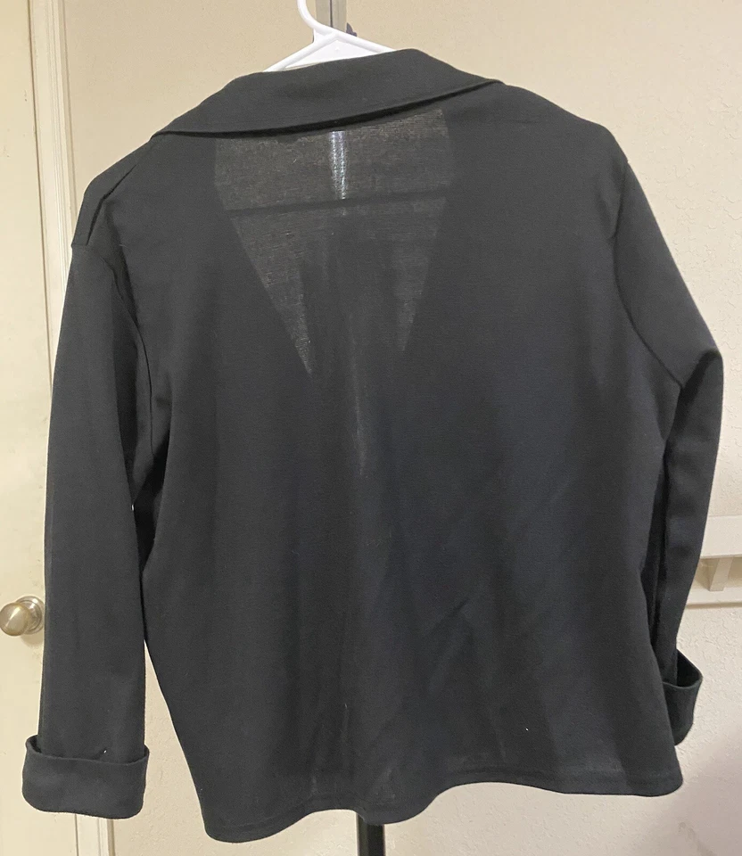 Blazer corto negro boohoo para mujer UK 14/US 10, mangas con puños, botón único Foto 3 de 3