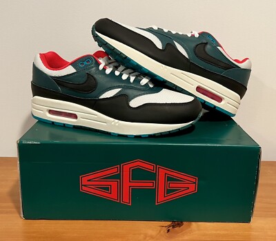 Size 10.5 - Nike Air Max 1 x LeBron James x Liverpool F.C. Third Kit 2023