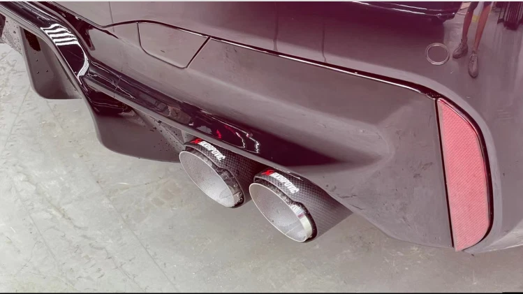 1 par de tubos de escape de carbono con doble punta de escape Akrapovic para BMW 525i 528i 530i G30 G31 Foto 3 de 3