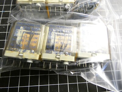 9 x Bachofen-CO Industrierelais BCFR 14P; 2A 220V AC