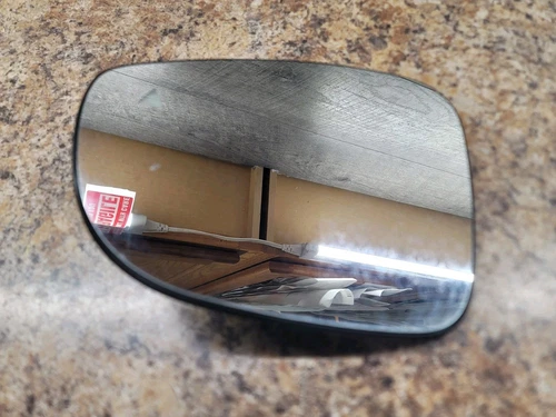 2017-2022 CHRYSLER PACIFICA LEFT SIDE VIEW MIRROR GLASS OEM 68318285AA BLIND
