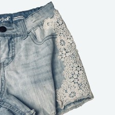 Cat  Jack Girls Denim Shorts with Lace Trim Size Med 7/8 