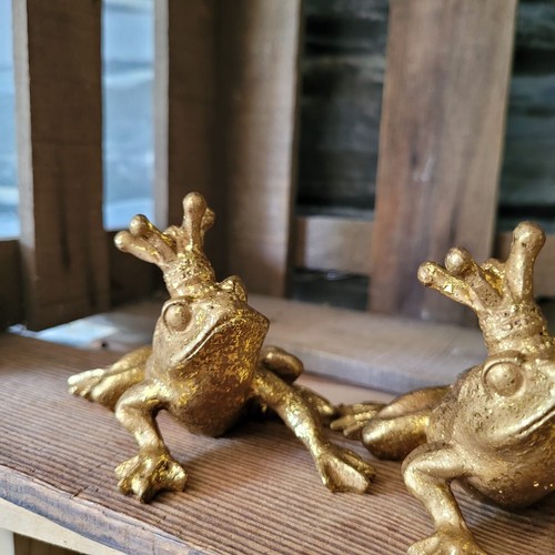 3 x Froschkönig Frosch Gold Märchen Figur Skulptur Krone Dekoration Prinz Küssen - Bild 3 von 11
