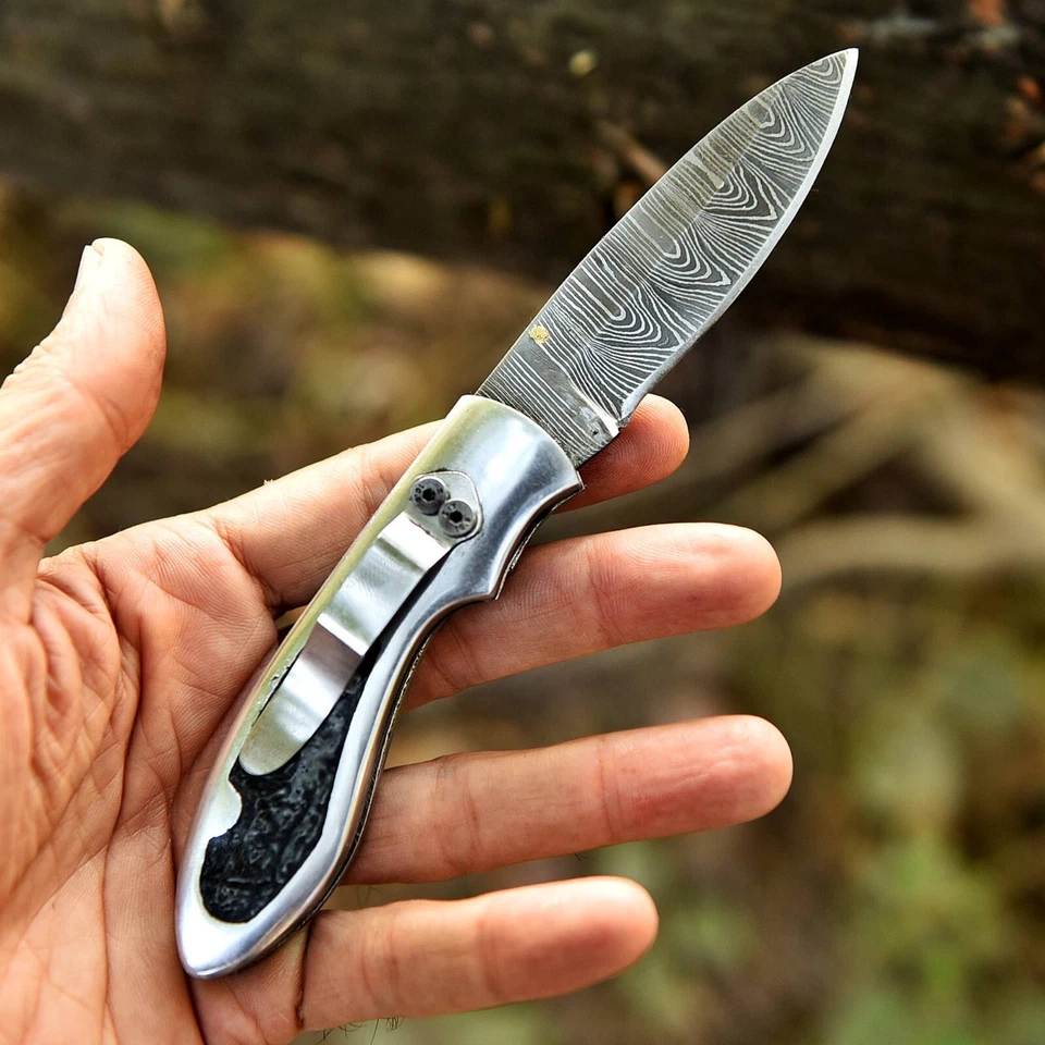 Handmade Damascus Knives Folding Blade Pocket knife - Back Belt Clip Hunter Gift - Image 3 of 4