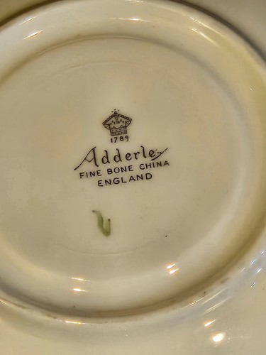 Adderley England Bone China Cup & Saucer Set White Flowers Yellow Centers - Picture 10 of 10