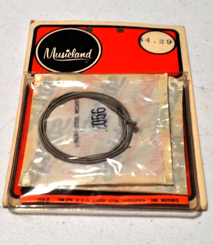 Vtg lot of 4 Musicland Gibson Guitar Strings .102 pl/.032WD/044wd/.056wd