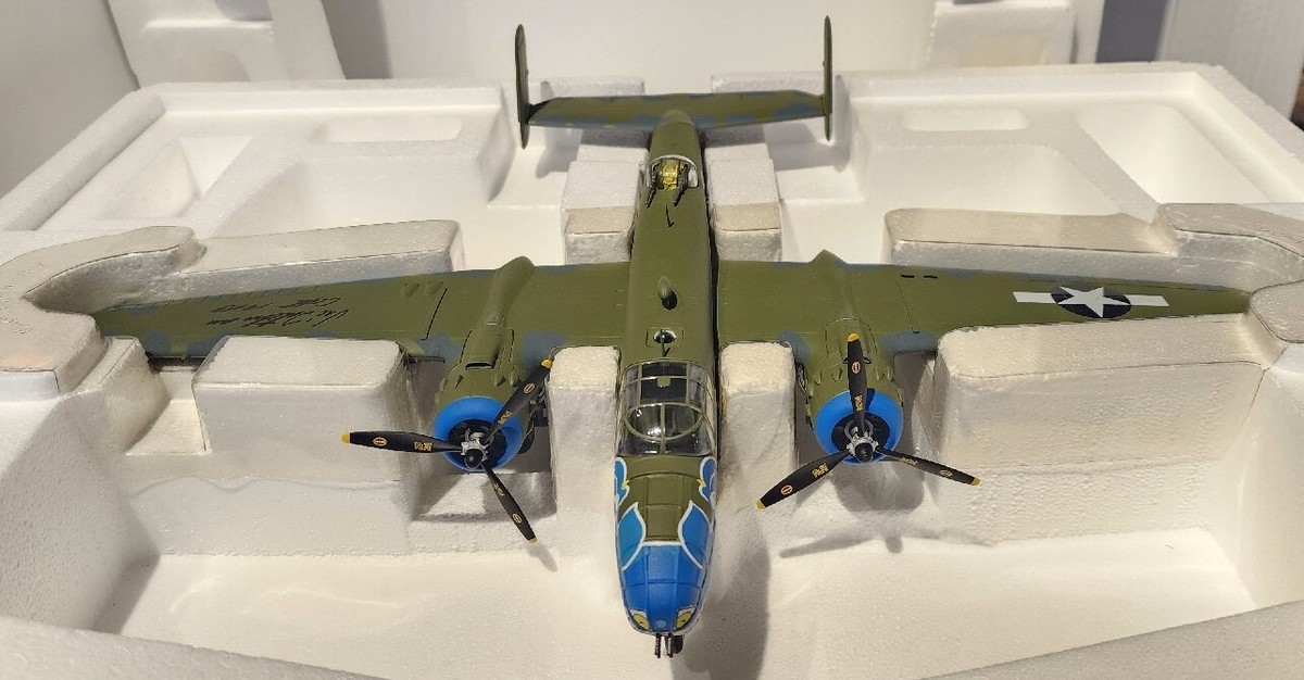 CDC社製 アーマーコレクション 1/48 B-25 MITCHELL Armour Collection 1:48 Scale WWII B 25 Mitchell U.S.A.A.F