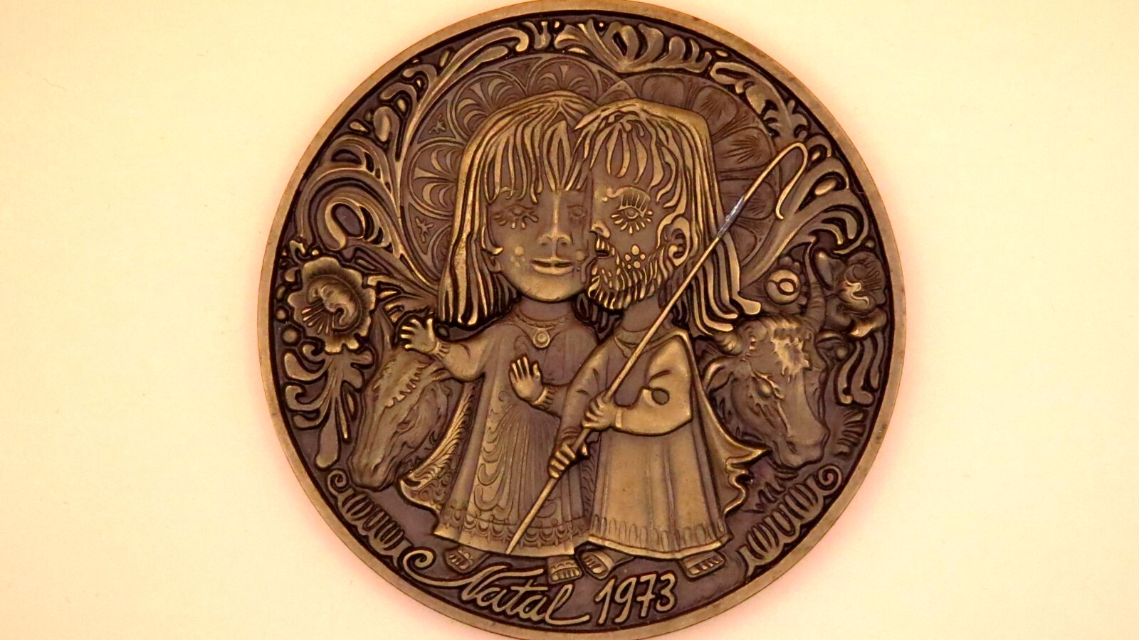 Christmas Medal "Natal 1973" – Artistic Bronze Minting – Rare Collector's Item