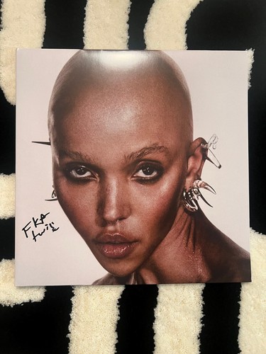 NWT FKA TWIGS EUSEXUA Crystal Clear Vinyl LP  Signed Cover LP SHIPS FREE & FAST - Imagen 1 de 3