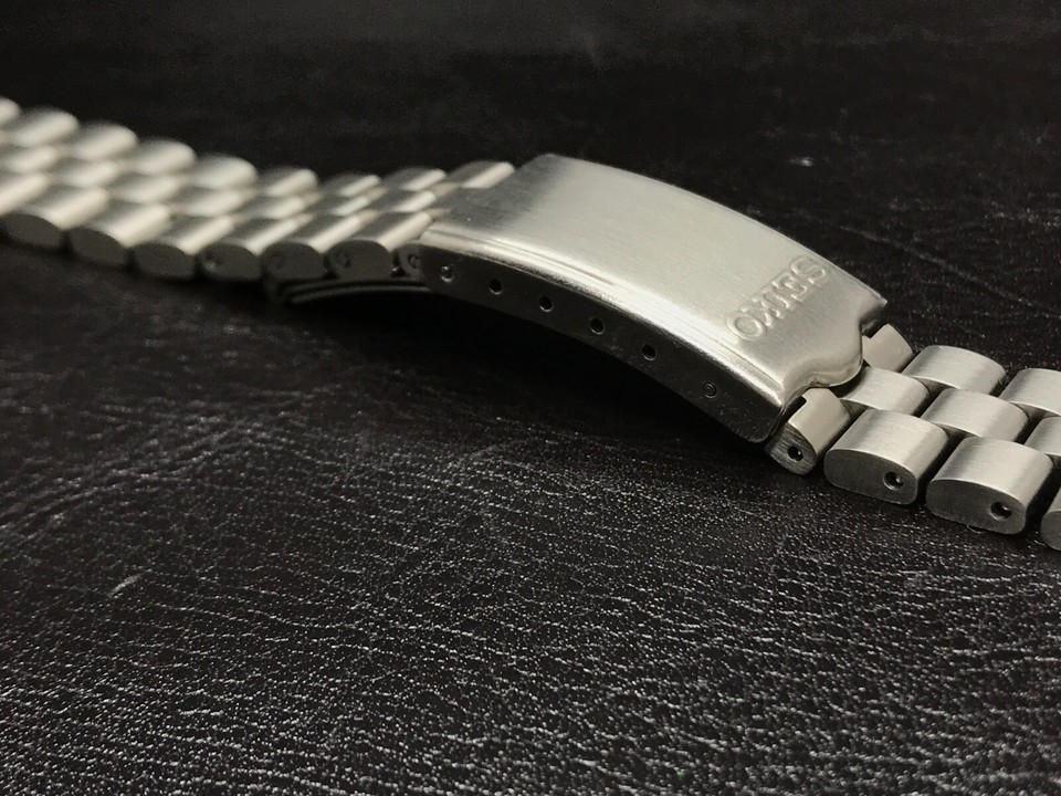 Acquista Seiko Ufo Chronograph 6138-0011 | 6138-0011
