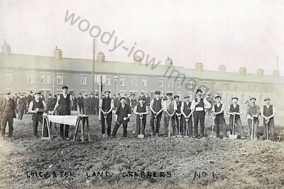 rs3008a - Leics' - ''Land Grabbers'' on Walnut Street in Leicester - photo 6x4