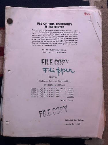 Flipper 1963 Original Continuity Script RARE  - Picture 1 of 3