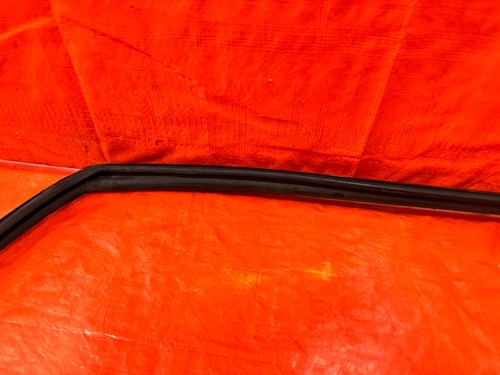 08-14 SUBARU IMPREZA WRX WAGON DRIVER LEFT FRONT WINDOW GLASS RUN CHANNEL 283 - Picture 5 of 11