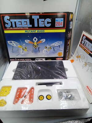 Remco Steel Tec Construction System 204 Mutaht Bugs 221 Pieces  New Open Box