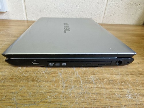 Toshiba Satellite L300-148 Laptop - FAULTY - SPARES OR REPAIR - No Power - Picture 6 of 10