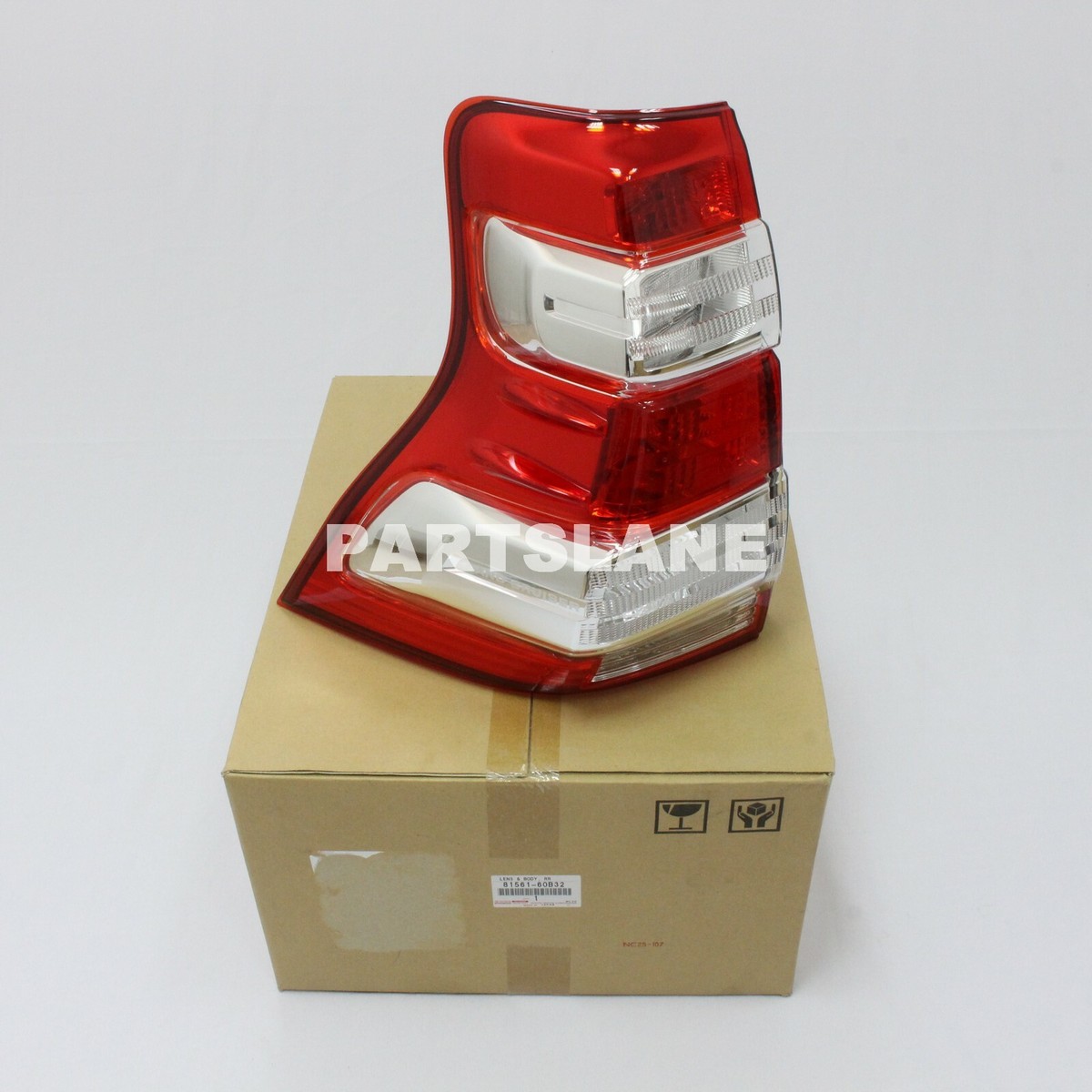 タイバーツ 12000B ⑤ 8153642230 Genuine Toyota LED RR Combination 81536-42230 for