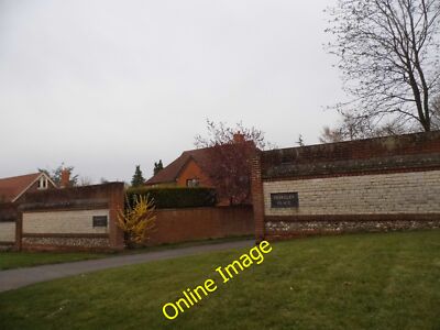 Foto 6x4 Der Eingang zum Berkeley Place, Woodcote Epsom c2014