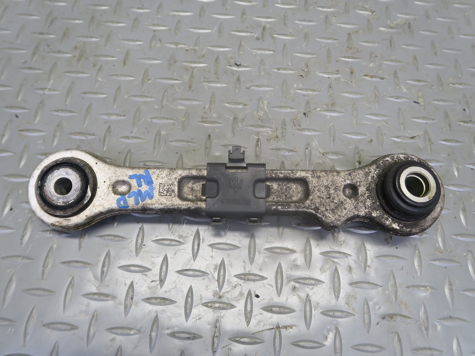 2017-2020 MASERATI LEVANTE M161 REAR LEFT UPPER & LOWER CONTROL ARM SET OF 5