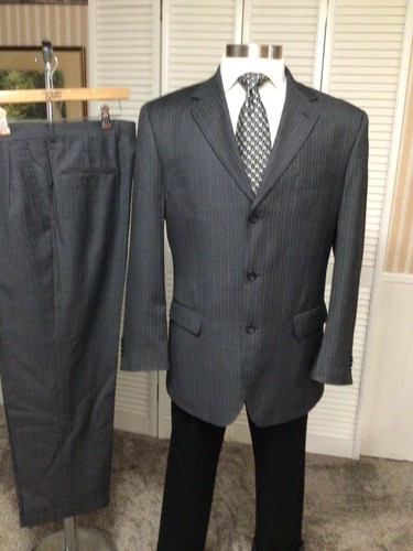 CIRCOLA MODA MENS GRAY PINSTRIPE DOUBLE VENT 2 PIECE SUIT SIZE: 42R PANTS 36x30 - Picture 4 of 12