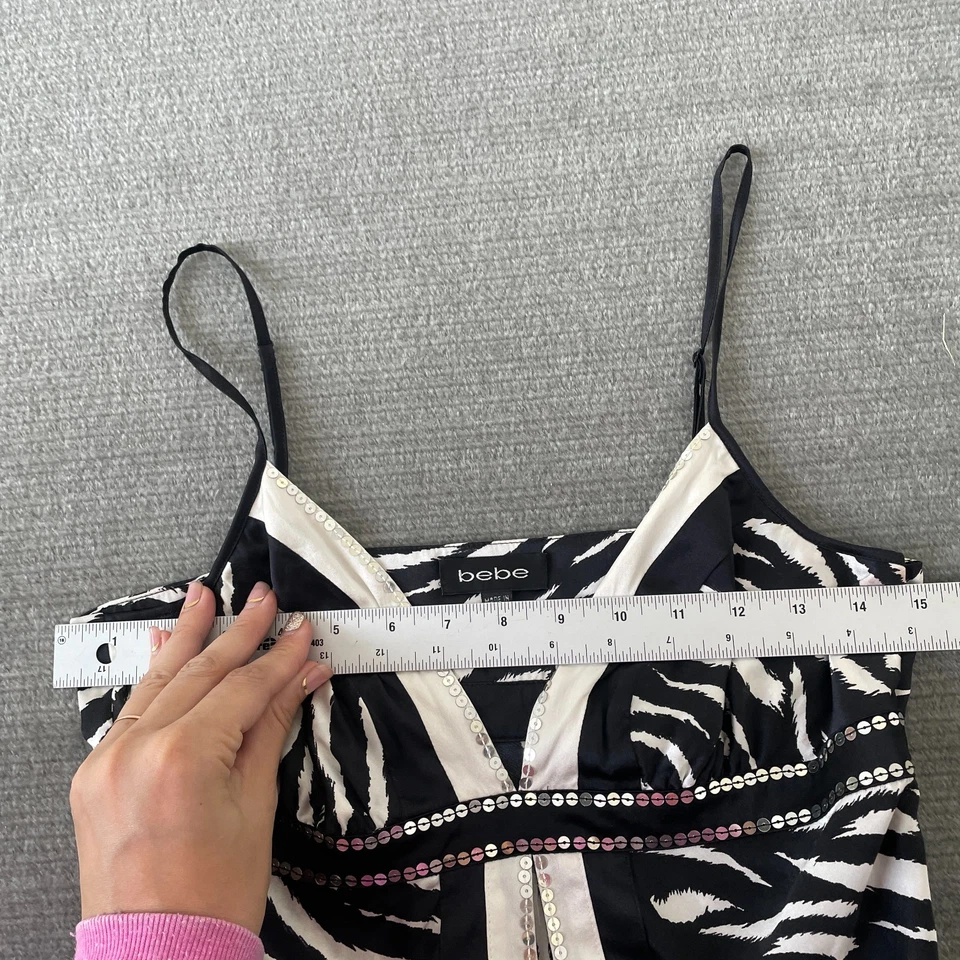 Camiseta sin mangas de seda Y2k Bebe para mujer M estampado de cebra lentejuelas cuello en V túnica fiesta caprichoso Foto 4 de 4