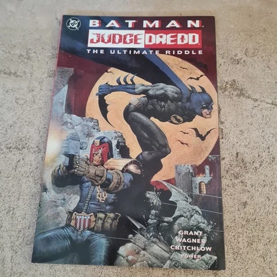 Batman / Judge Dredd : The Ultimate Riddle DC Comics 1995 - Photo 1/4