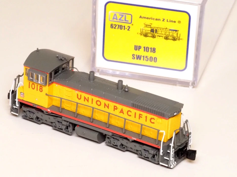AZL 62701-2 Z-scale Union Pacific SW1500 Switcher Locomotive UP rd#1018 NEW - Image 2 of 4