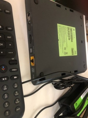 AT&T ATT Stream Box C71KW-400 C71KW-400 Mfg. date4/17/20 Remote an ...