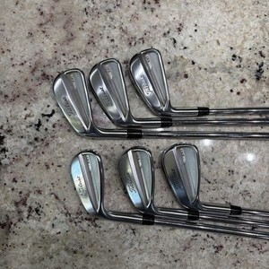 Fers De Golf Titleist T100 2023 - 4 à P, Shaft AMT Rouge S300 - Occasion Bon état