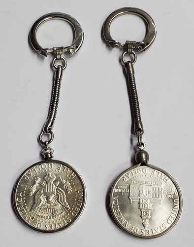 (2) Vintage ~ Key Chain ~ Silver Kennedy 50c Half Dollar, 1964 & 1776-1976 - Picture 8 of 11