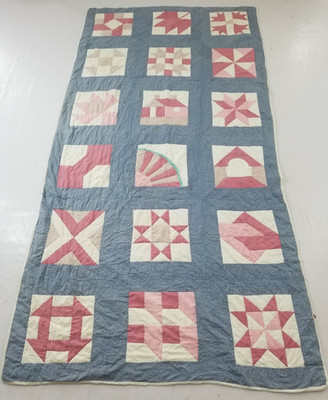 Vintage Handarbeit schönes Muster Patchwork Blöcke mehrfarbig Quilt 105x53 Zoll