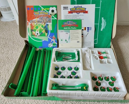 Vintage Pro Action Football Table Top Game BOXED COMPLETE Parker Brothers 1994