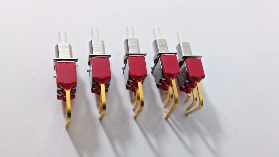 5 Pcs C&K Switch Pushbutton SPST On-(On)0.4 VA MAX Heavy Duty 3 Gold Pins - Image 3 of 4